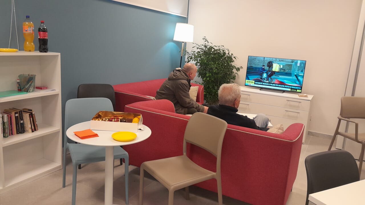 stazione posta municipio 13